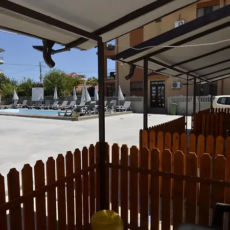 ゲストハウス Casa Obstei 3*